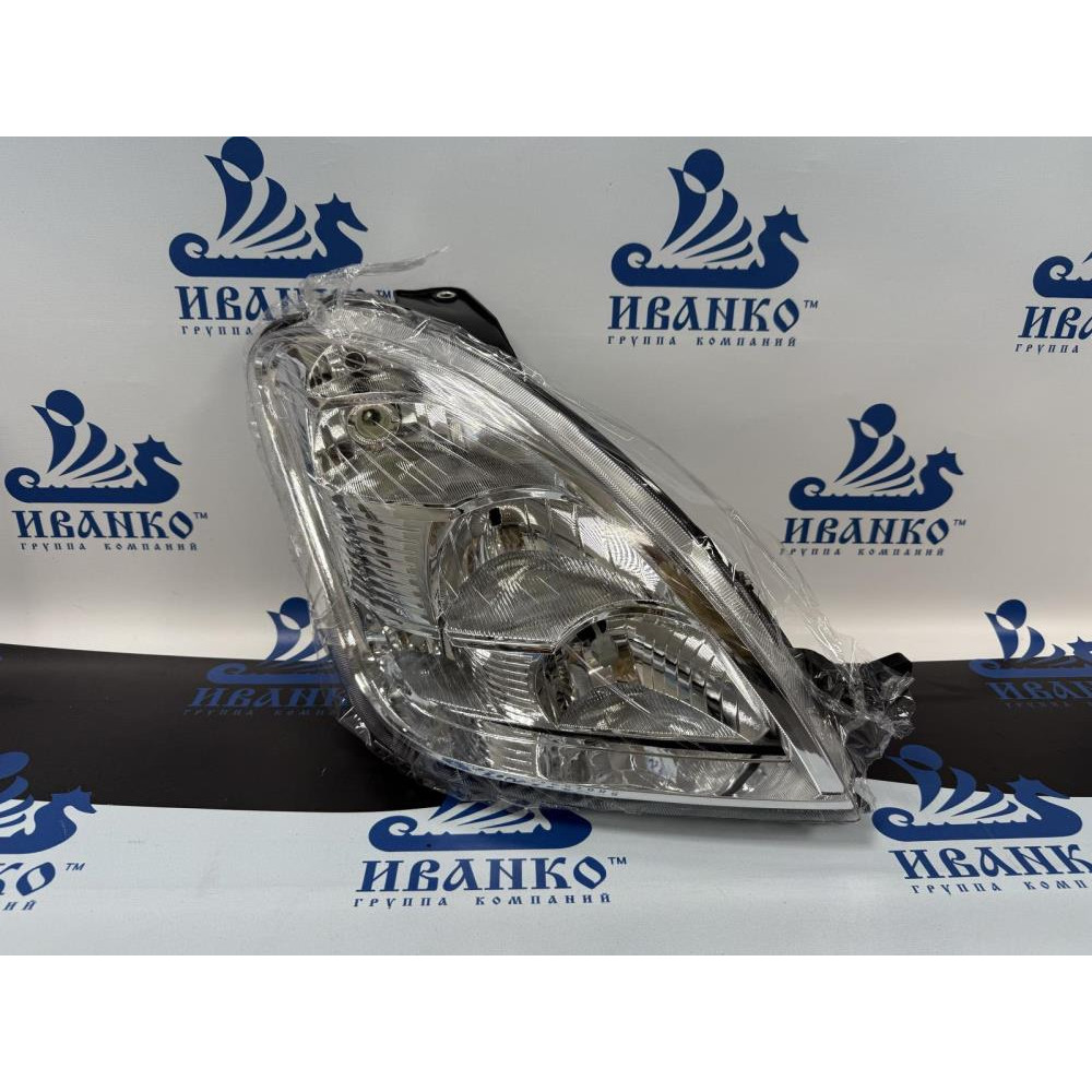 ФАРА ПЕРЕДНЯЯ ПРАВАЯ IVECO DAILY 06/01-11/01