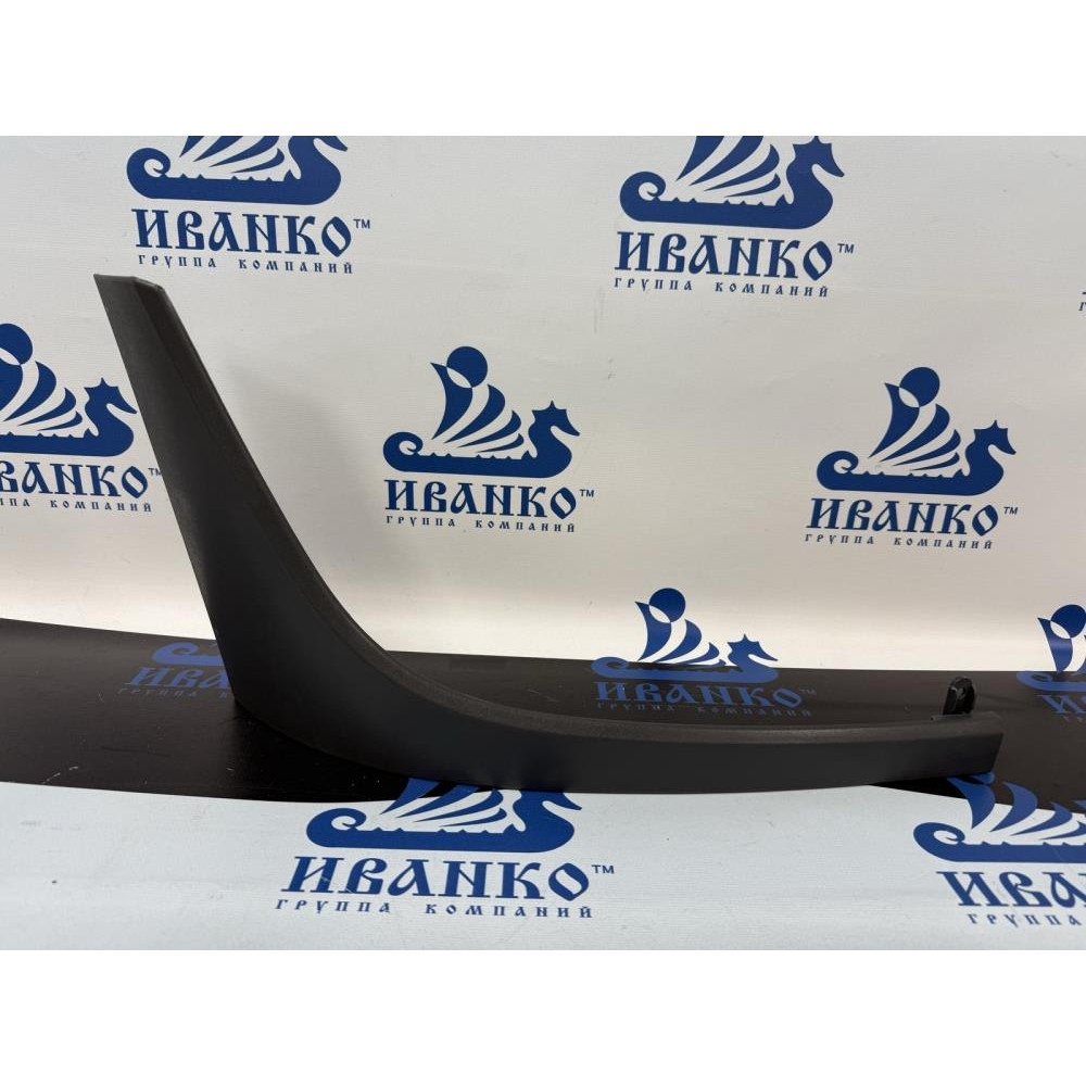 РЕСНИЧКА ПОД ПРОТИВОТУМАННУЮ ФАРУ, ДЕФЛЕКТОР ACTROS MP4 2012