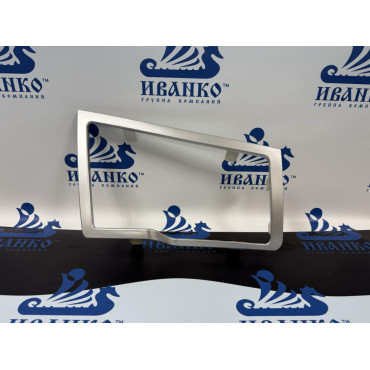 РАМКА/ОБЛИЦОВКА ФАРЫ ЛЕВОЙ VOLVO FH12 (2000>)