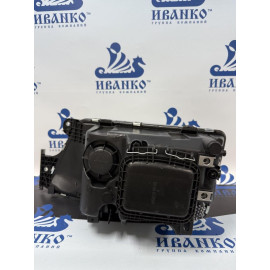 ФАРА ПЕРЕДНЯЯ ПРАВАЯ MAN TGX/TGS/TGA