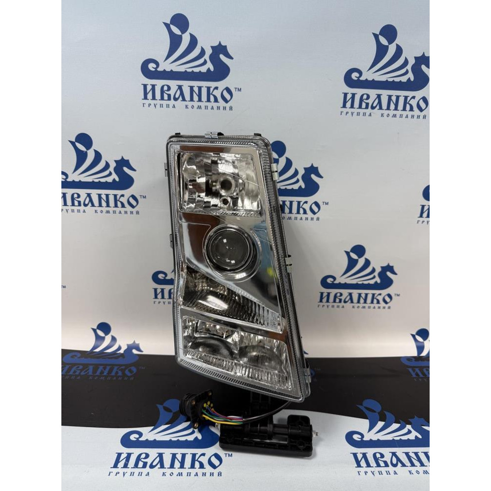 ФАРА ПЕРЕДНЯЯ ПРАВАЯ VOLVO FH/FH 12/FH 16   93/01-