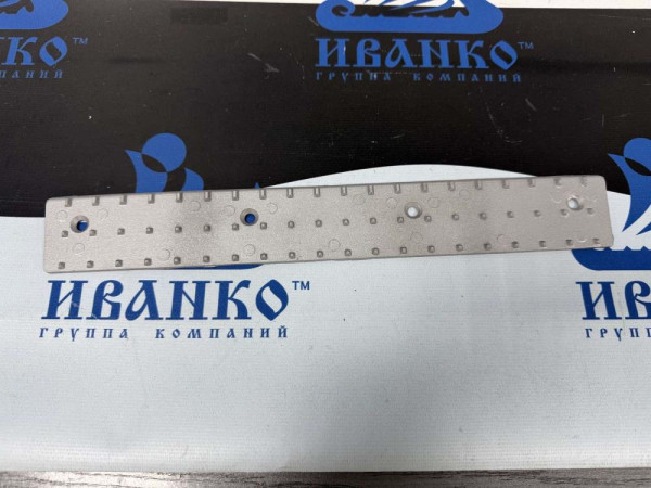 НАКЛАДКА БАМПЕРА 95XF XF95 02 -