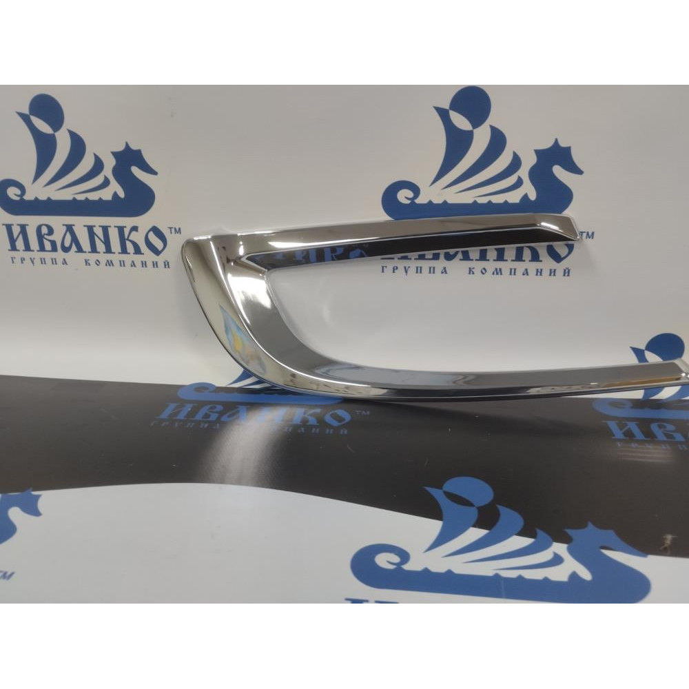 ДЕКОРАТИВНАЯ ПОЛОСКА РЕШЕТКИ КАБИНЫ, ПРАВАЯ SCANIA 6 SERIE (2016>)