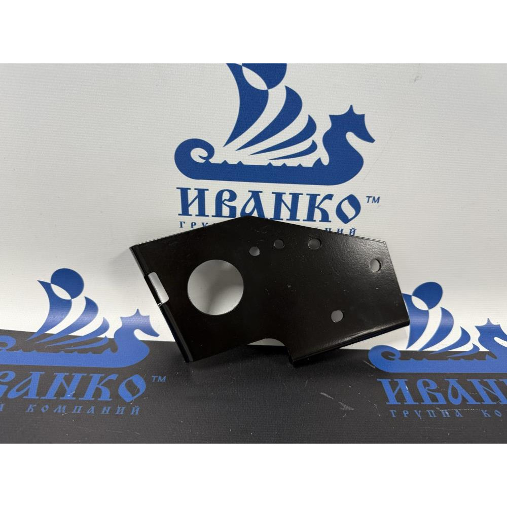 КРОНШТЕЙН БАМПЕРА