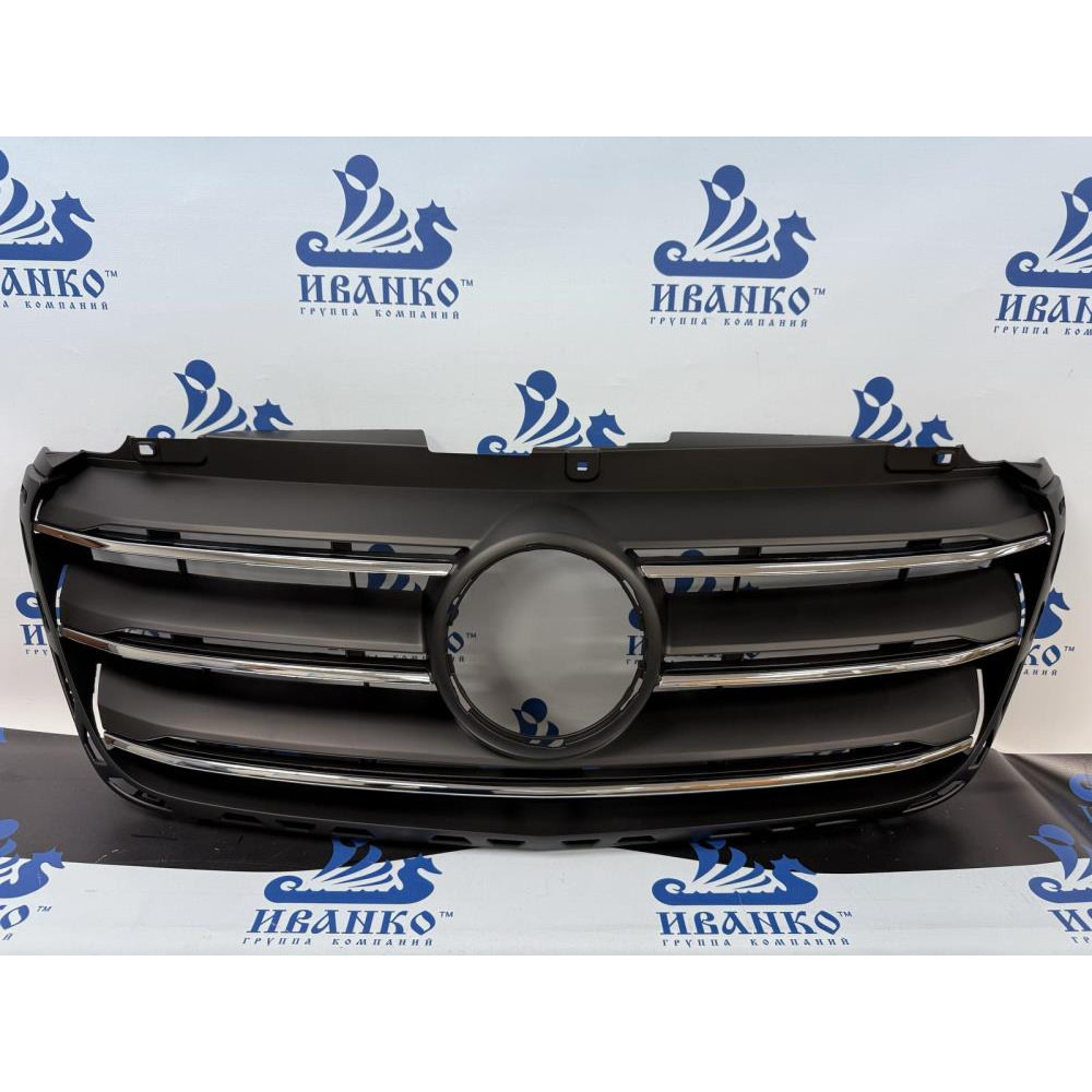 РЕШЕТКА РАДИАТОРА С ХРОМИРОВАННЫМИ ПОЛОСАМИ MERCEDES SPRINTER 2018