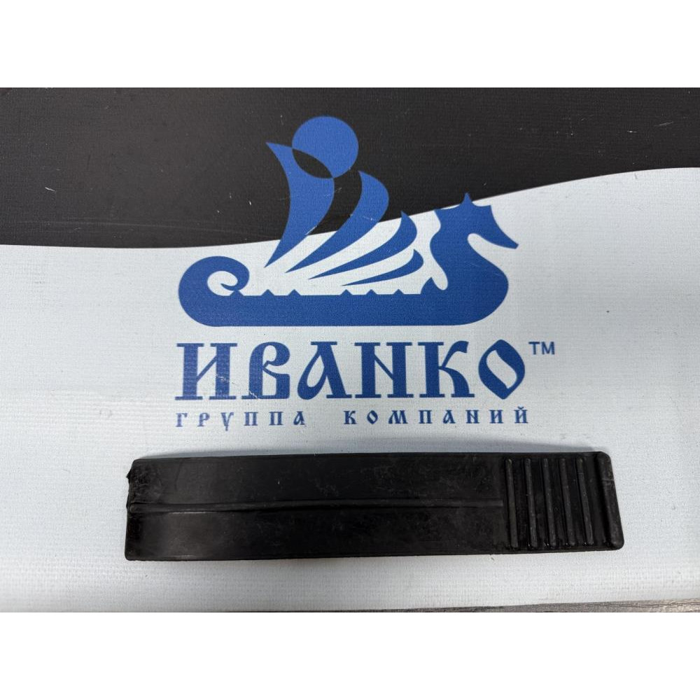 РЕМЕШОК КРЕПЛЕНИЯ ЗАДНЕГО КРЫЛА ACTROS MP4 2012