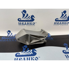 КРОНШТЕЙН КРЕПЛЕНИЯ КРЫЛА DAF XF95, XF/105 (2002- 2011)