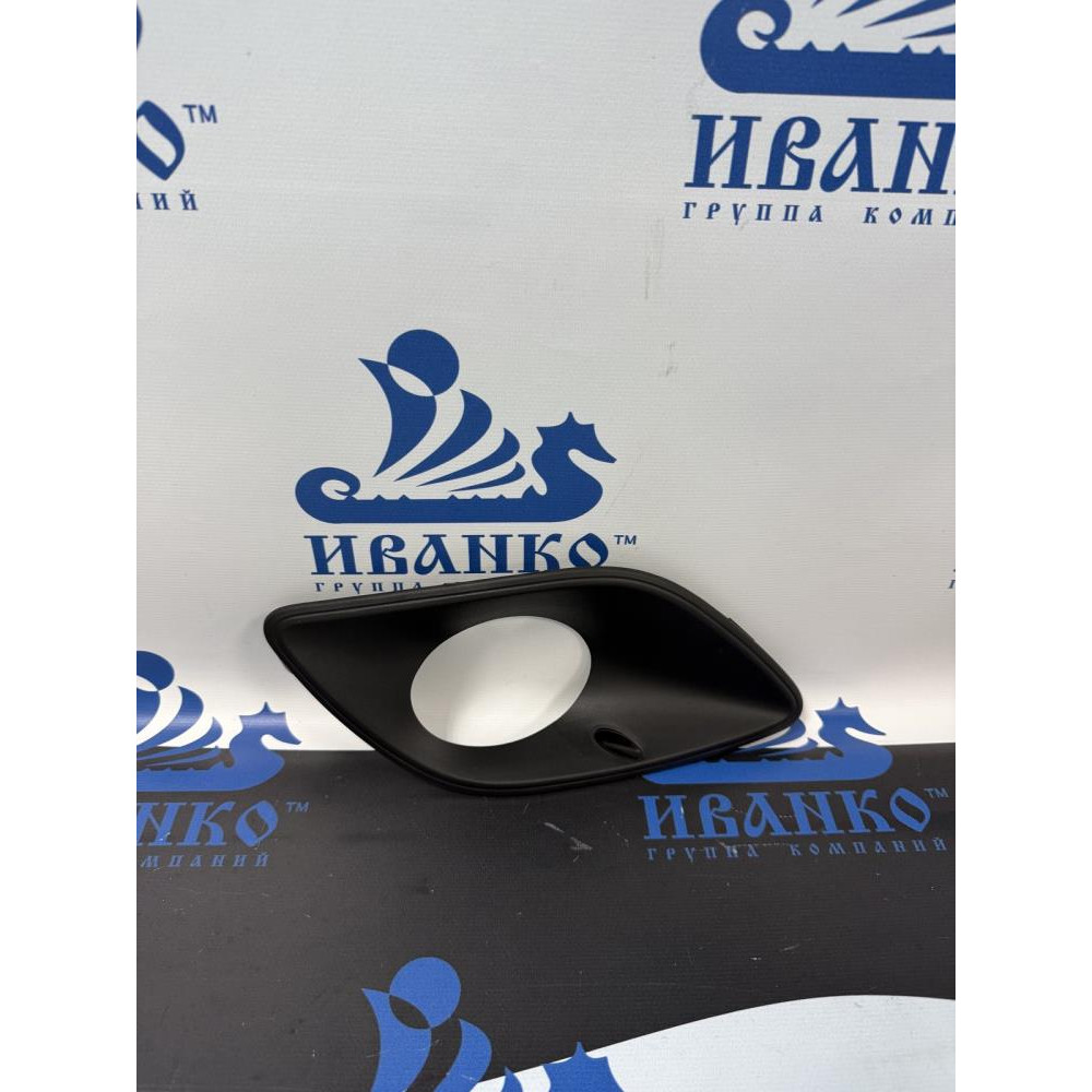 НАКЛАДКА ФАРЫ ПРОТИВОТУМАННОЙ ЛЕВОЙ MERCEDES SPRINTER