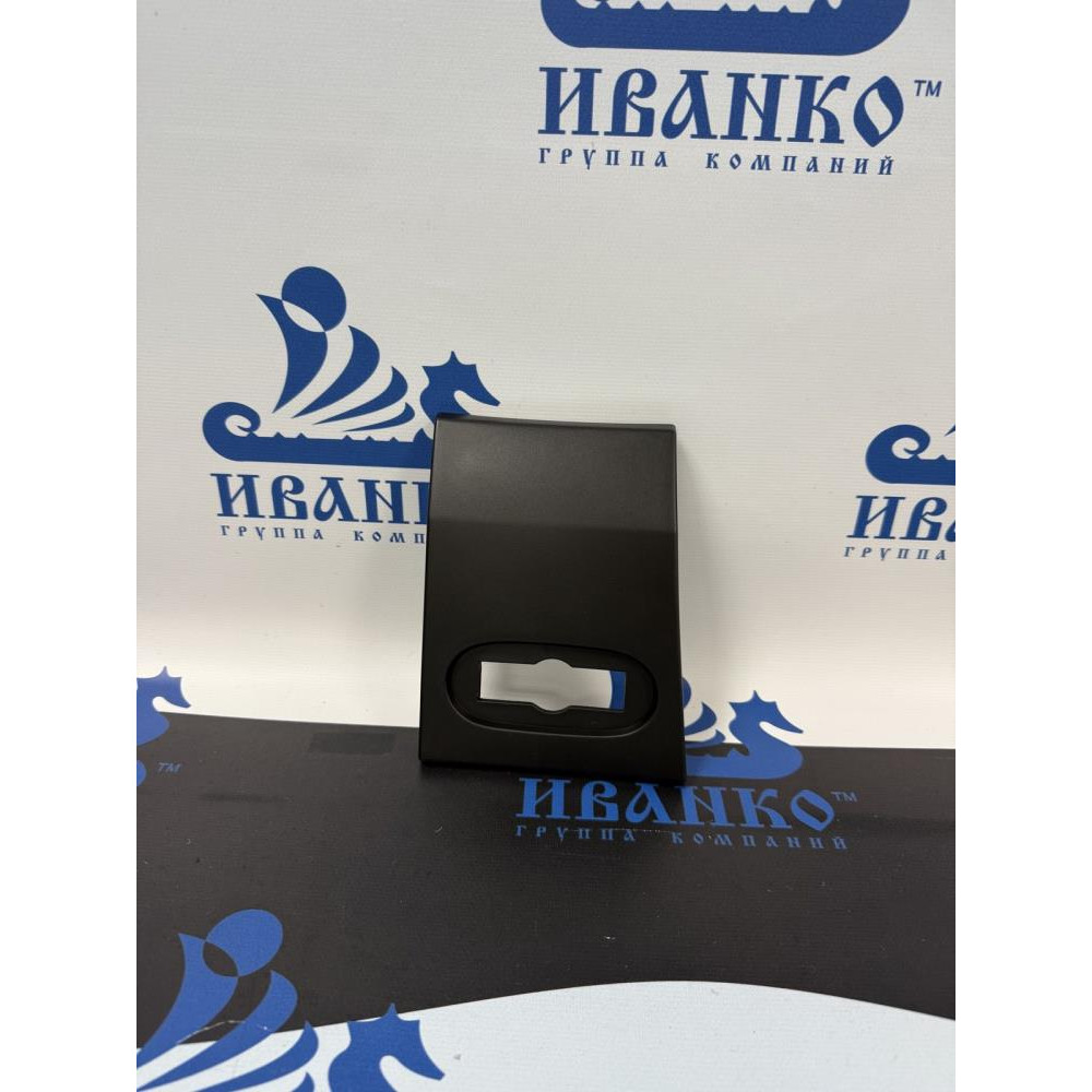 ЗАЩИТНАЯ НАКЛАДКА ПРАВАЯ 15*20 CM MERCEDES SPRINTER 2006-2018