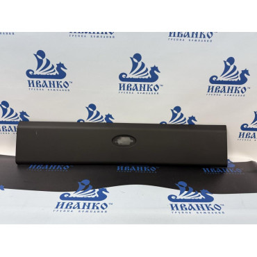 ЗАЩИТНАЯ НАКЛАДКА ПРАВАЯ RENAULT MASTER