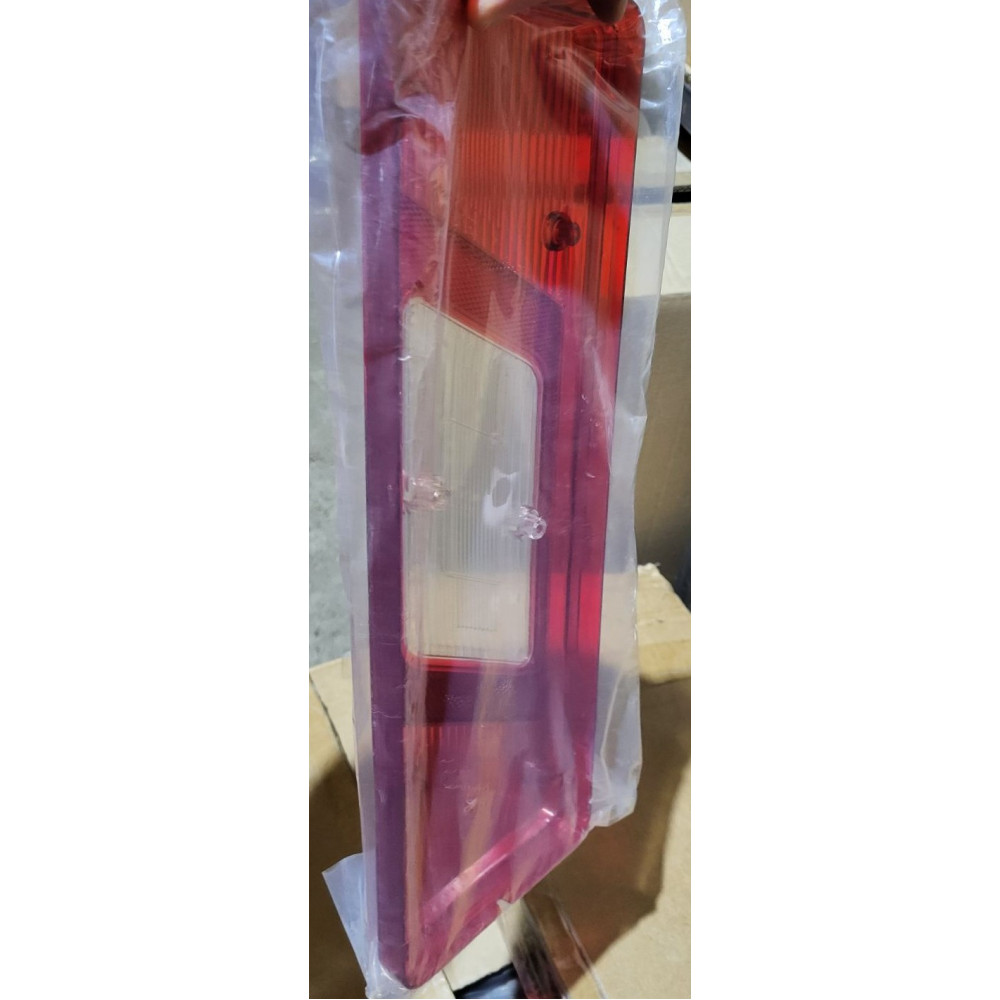 ФОНАРЬ ЗАДНИЙ ЛЕВЫЙ (СТЕКЛО) FORD TRANSIT