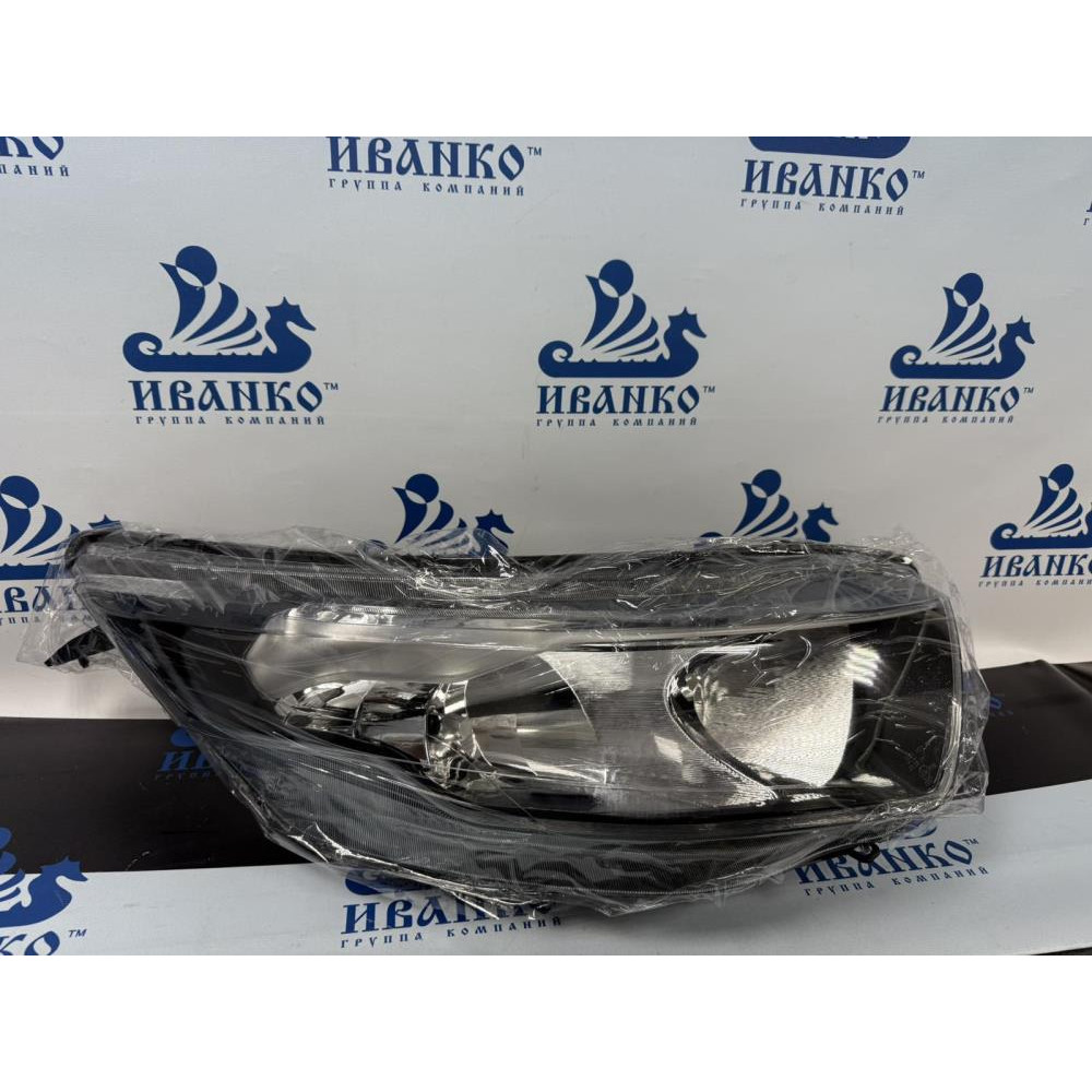 ФАРА ПЕРЕДНЯЯ ПРАВАЯ IVECO DAILY